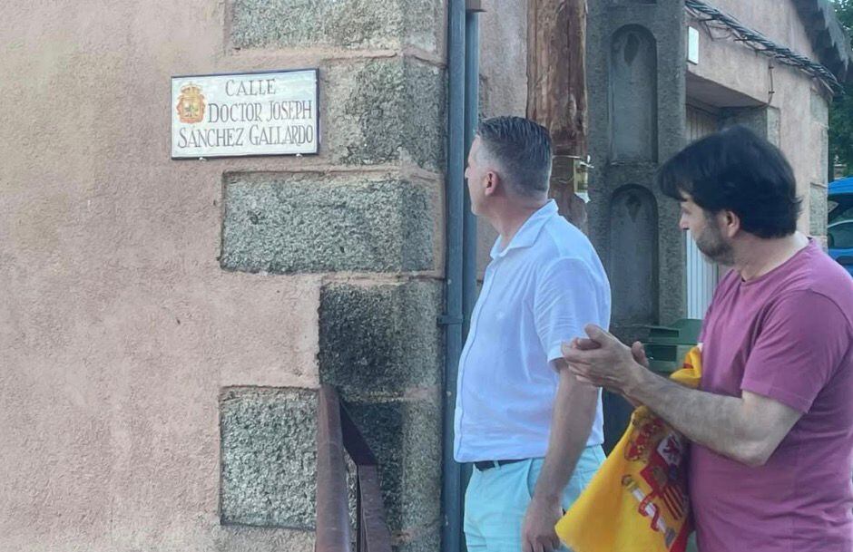 Inauguración de la calle que lleva el nombre del médico cucharero