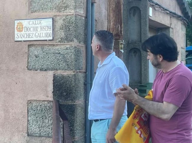 Inauguración de la calle que lleva el nombre del médico cucharero