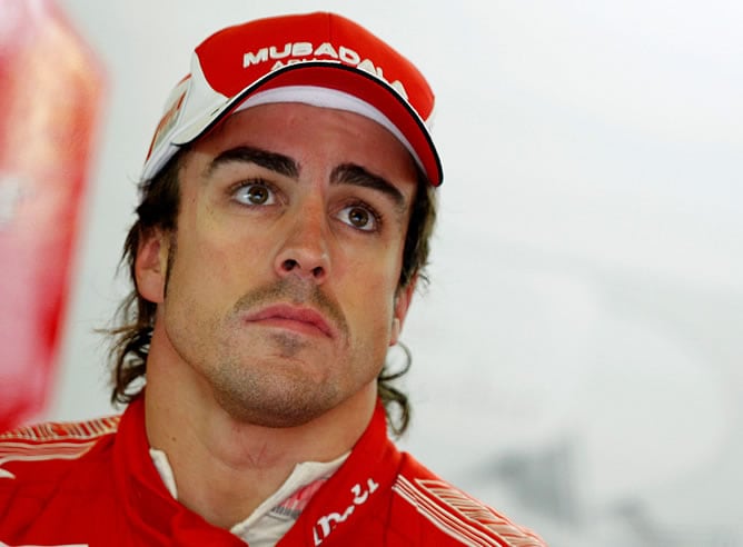 Fernando Alonso, en el &#039;box&#039; de Ferrari