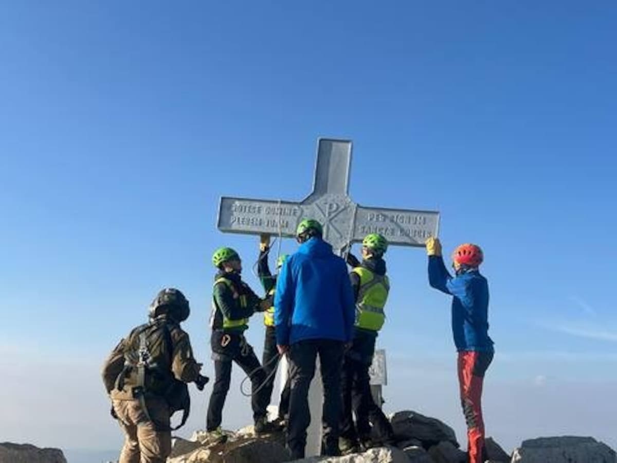La Guardia Civil investiga la desaparición de la cruz del Aneto