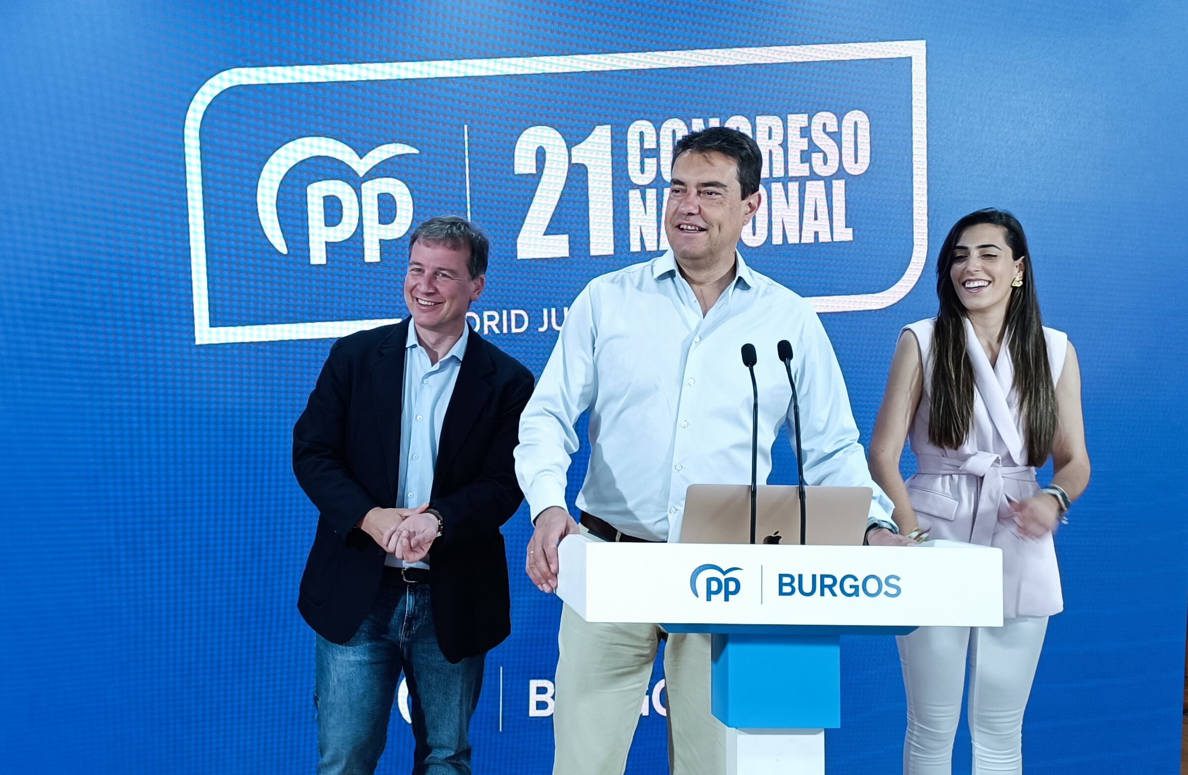 Suárez, Ibáñez y Ballesteros, en la presentación de los populares de Burgos que irán al Congreso nacional del partido