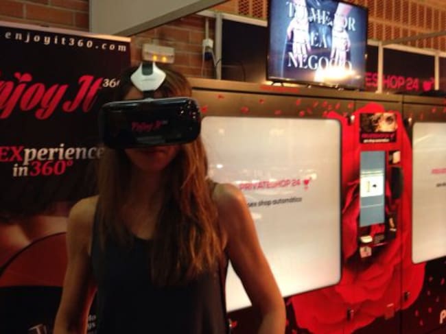 Probando las gafas de realidad virtual