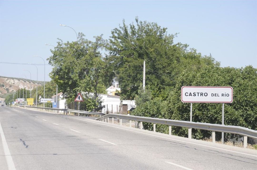 N-432 a su paso por Castro del Río