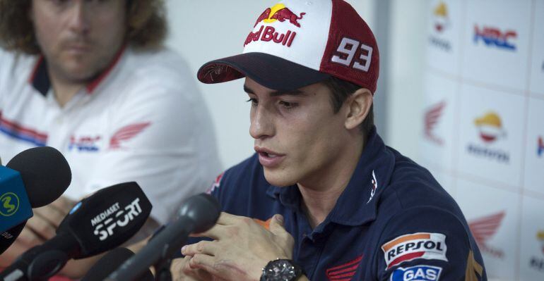 Marc Márquez haciendo declaraciones en el pasado Gran Premio de Sepang