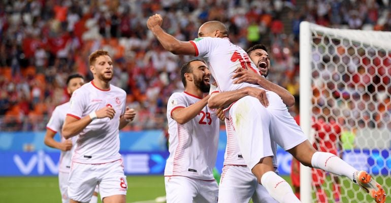 Los jugadores de Túnez celebran un gol ante Panamá