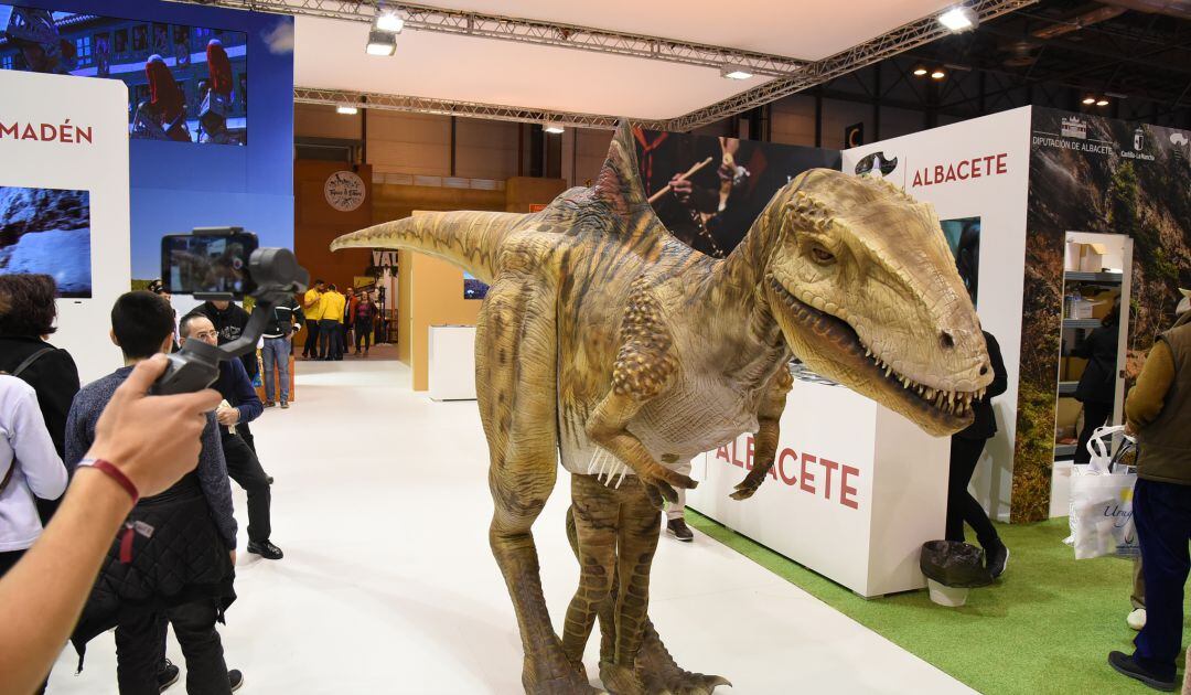 El Pepito andante ha atraído todas las miradas en el stand de Castilla-La Mancha en Fitur.