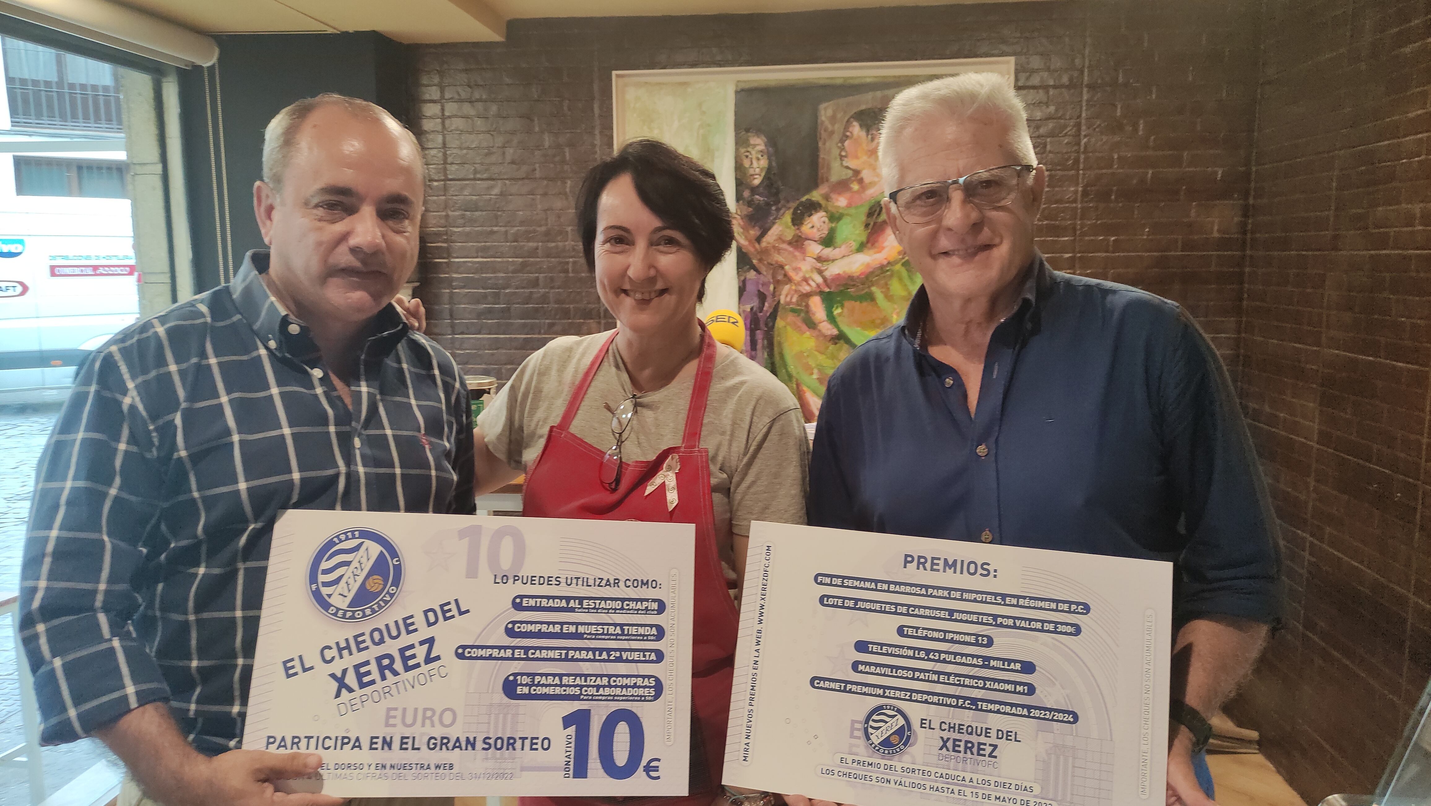 Juan Carlos Corchado, Nela García y Guillermo Choquet, presentando la iniciativa del Xerez DFC