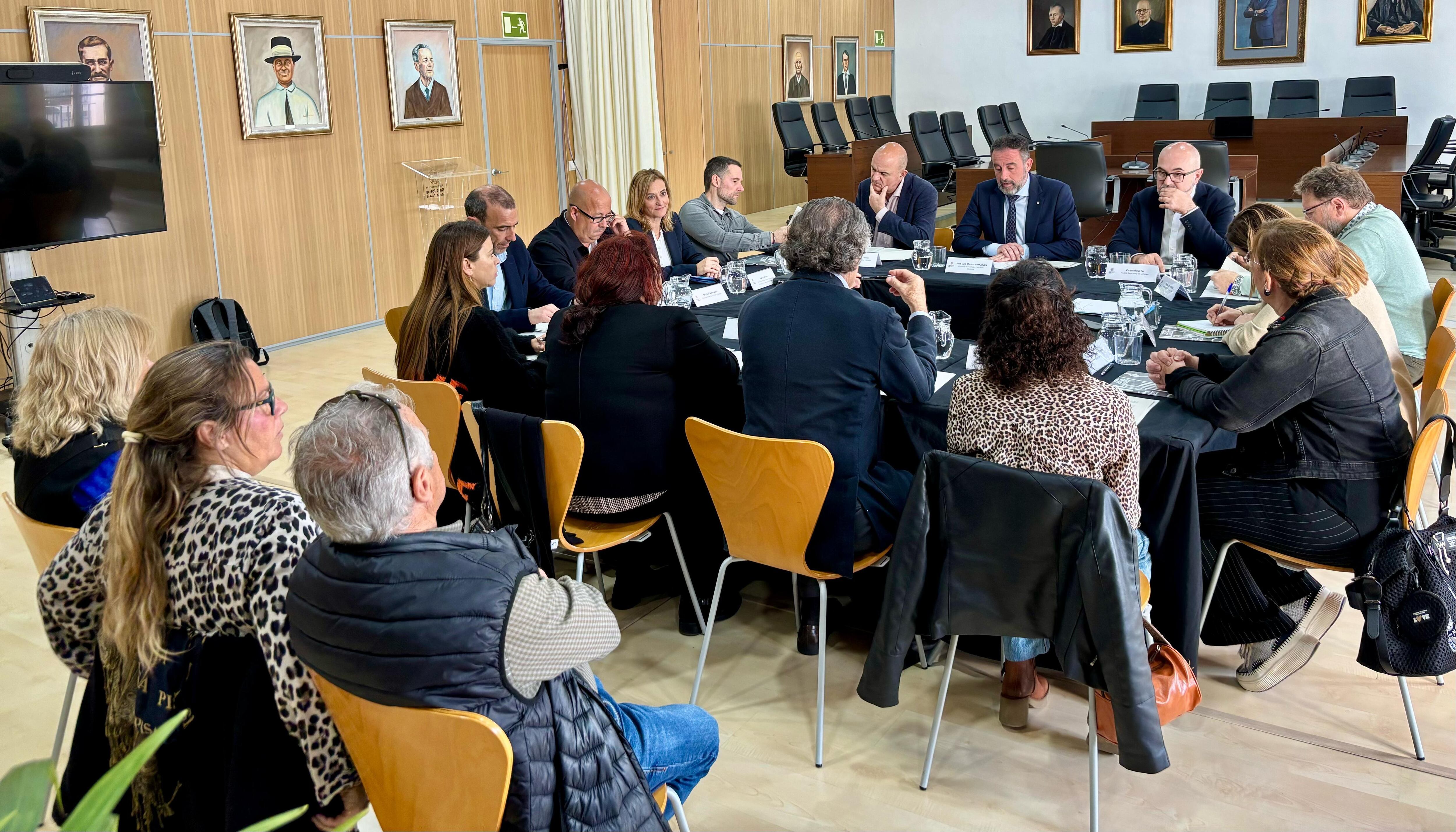Imagen de la reunión de la comisión de seguimiento