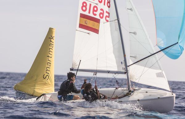 Miguel Ángel Morales y Alejandro Martín en una de las regatas.