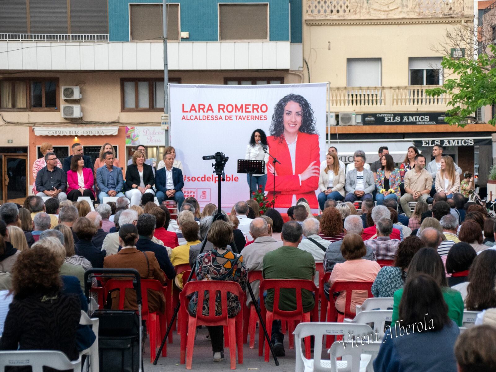 Lara Romero durante el acto de presentación de la candidatura del PSPV en Tavernes de la Valldigna, el pasado viernes.