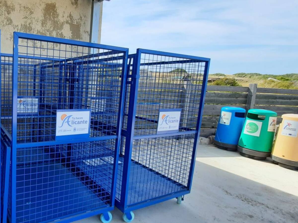 El bipartito instala un punto limpio en Tabarca para mejorar la recogida selectiva y de enseres voluminosos