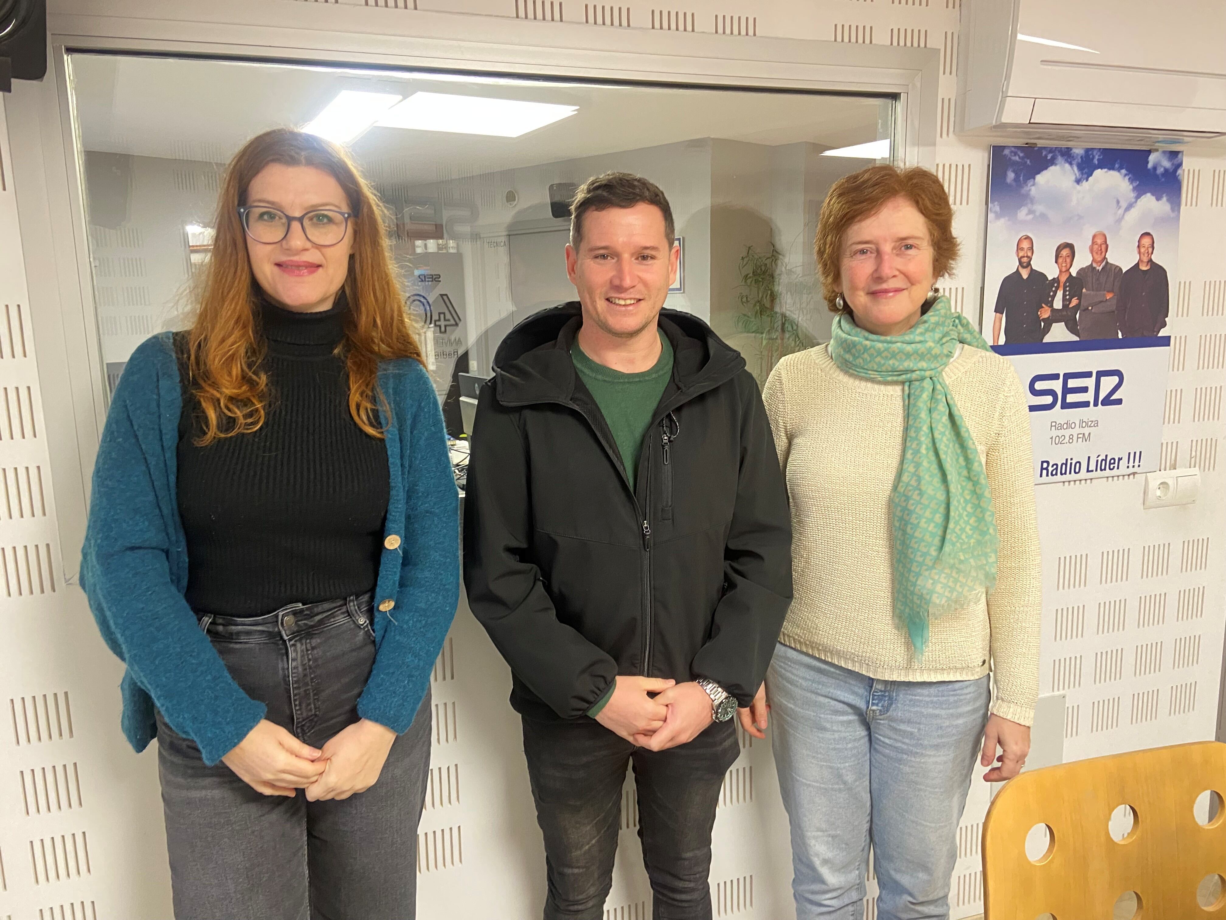 Raquel Martínez, Juanan Torres y Fina Darder