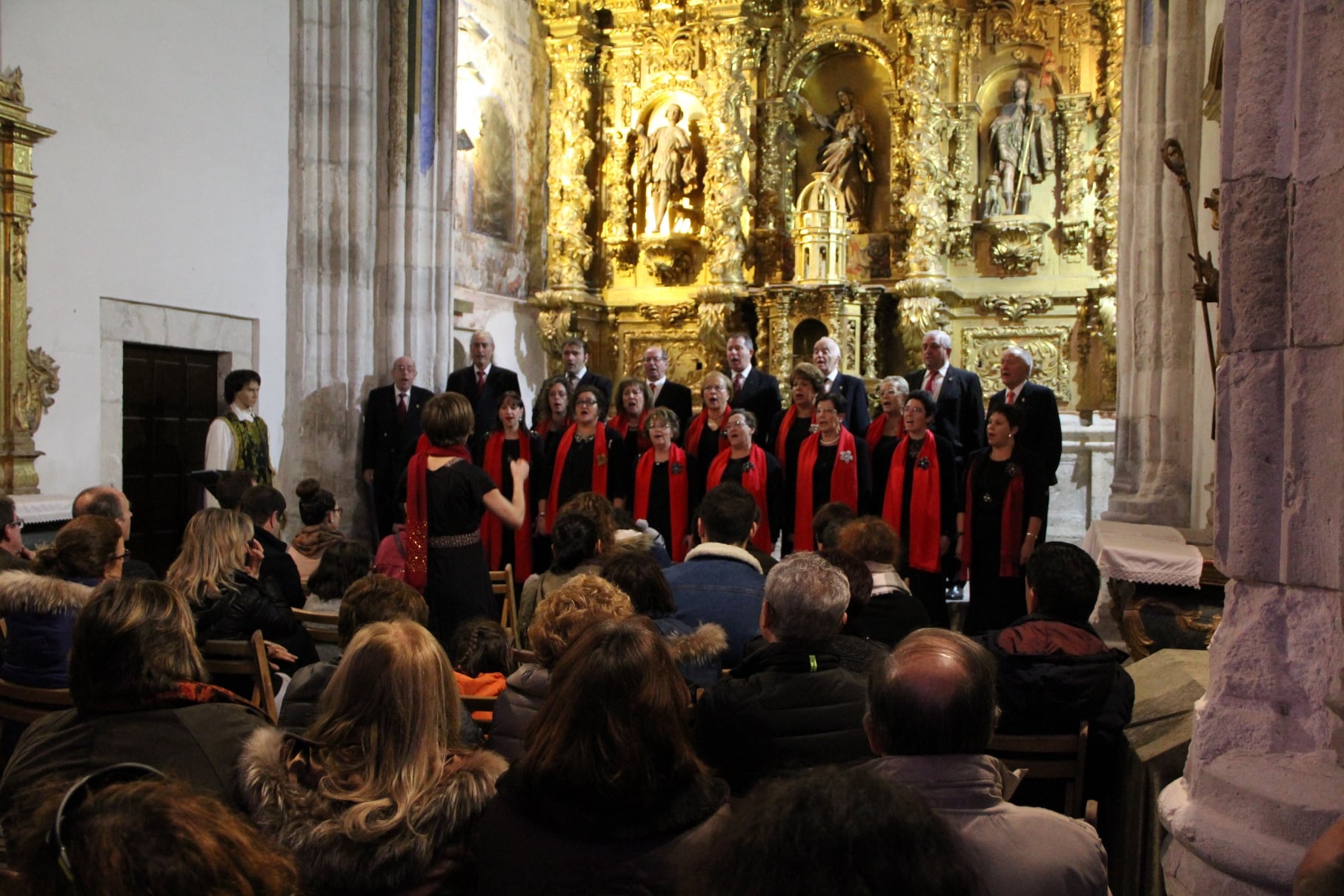 Imagen de archivo de un concierto de la Agrupación Coral Cuellarana en la capilla de la Magdalena de Cuéllar