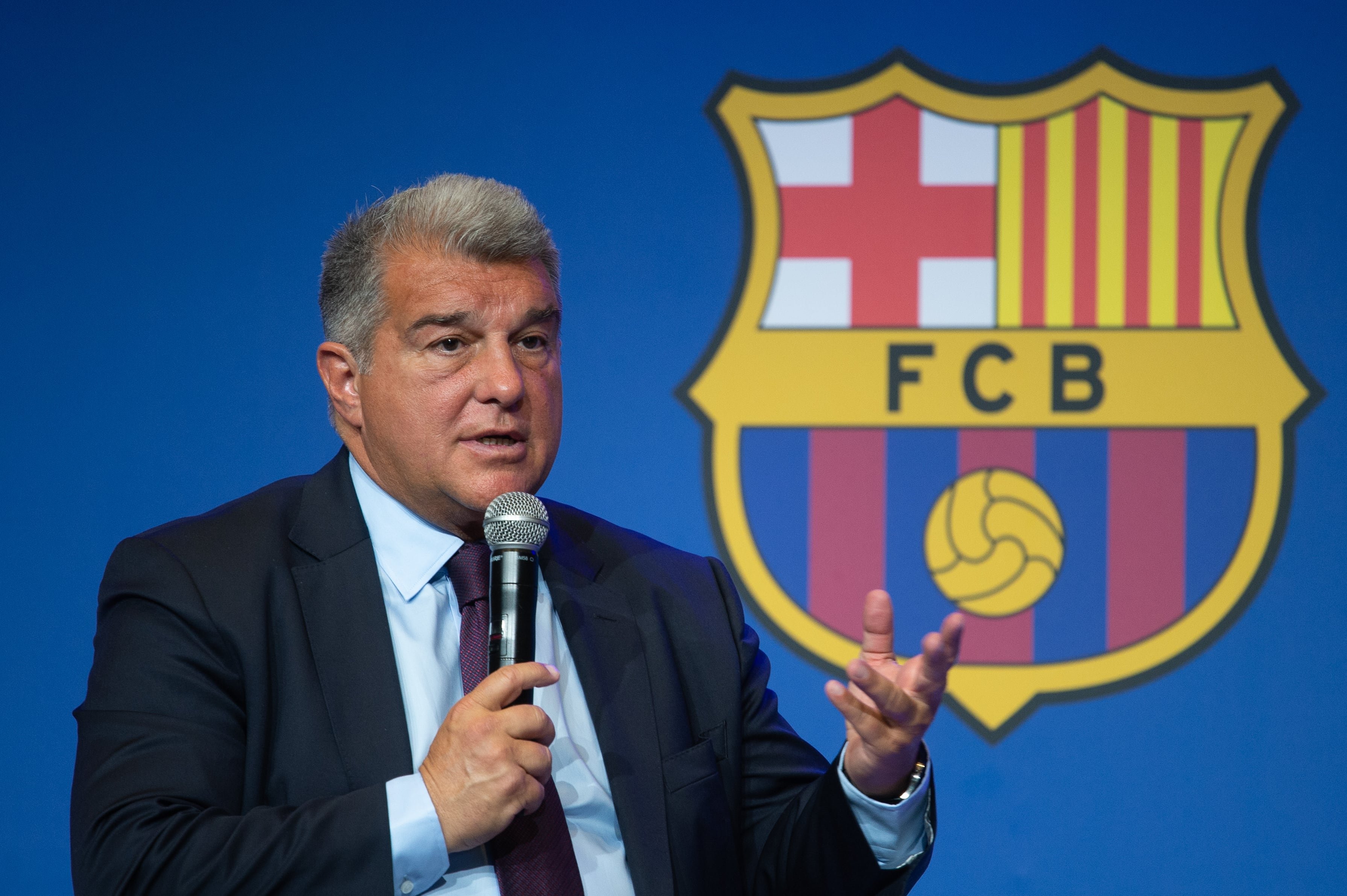 Joan Laporta, durante una rueda de prensa del FC Barcelona (Photo by Adrie Puig/Anadolu Agency via Getty Images)