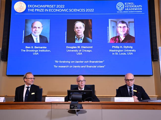 El momento del anuncio de los galardonados con el Nobel de Economía 2022