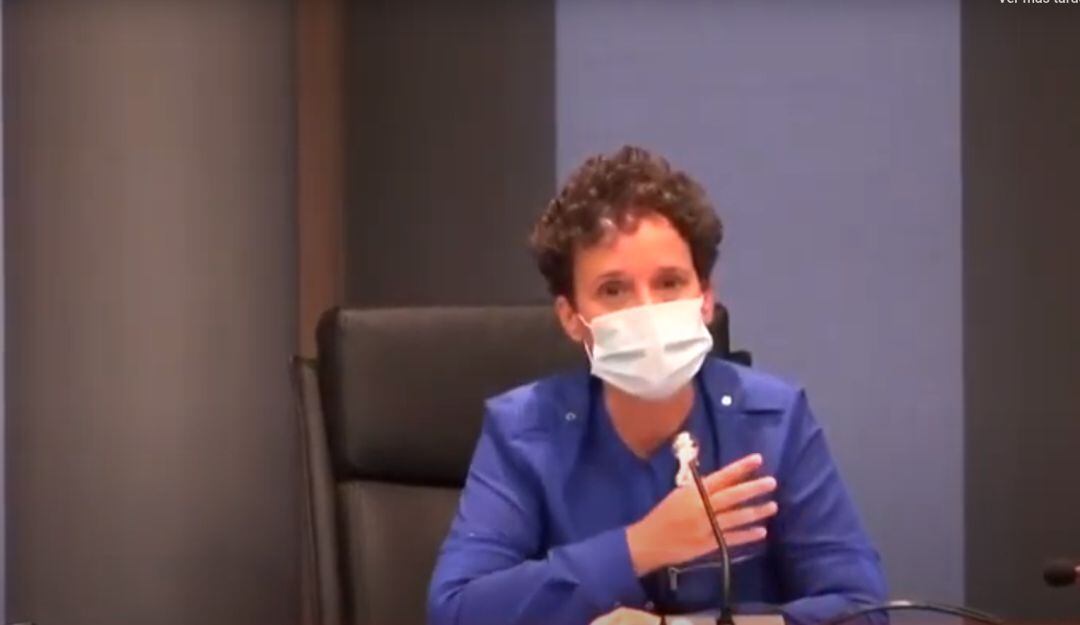 Pleno del Ayuntamiento de Onda - La alcaldesa, Carmina Ballester.