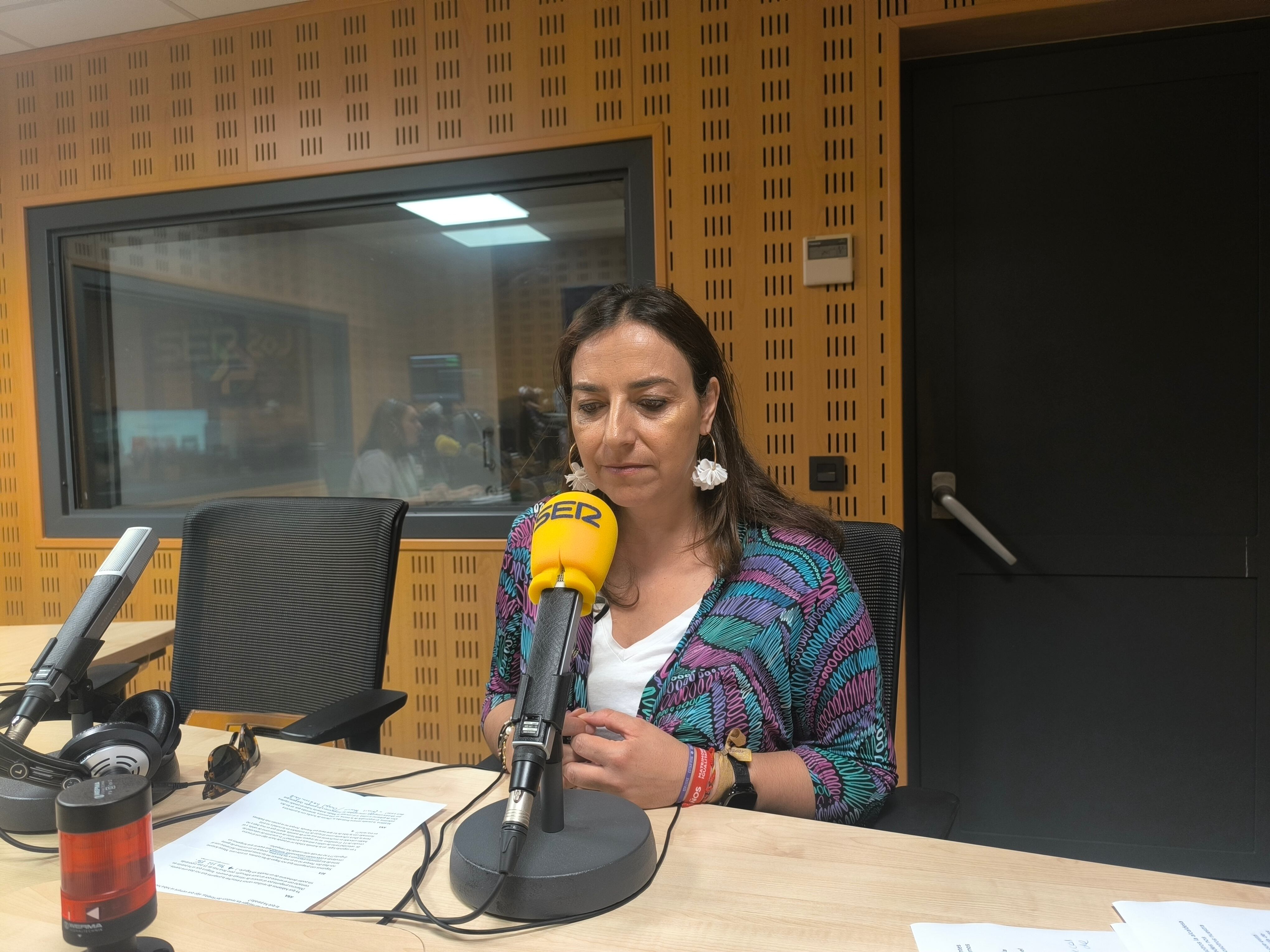 Miriam Andrés en el estudio de Radio Palencia