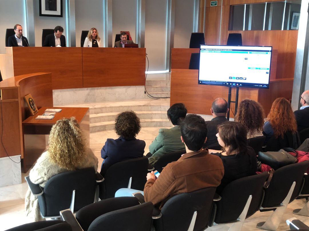 Un momento durante la presentación del nuevo enlace