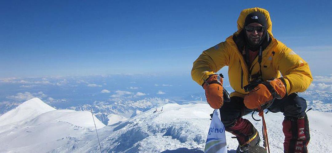 García Arriaza en la cima del McKinley (6.194m), la montaña más alta de Norteamérica a la que ascendió en 2011.