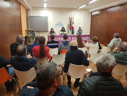 Debate público organizado por el partido en la Casa de la Cultura