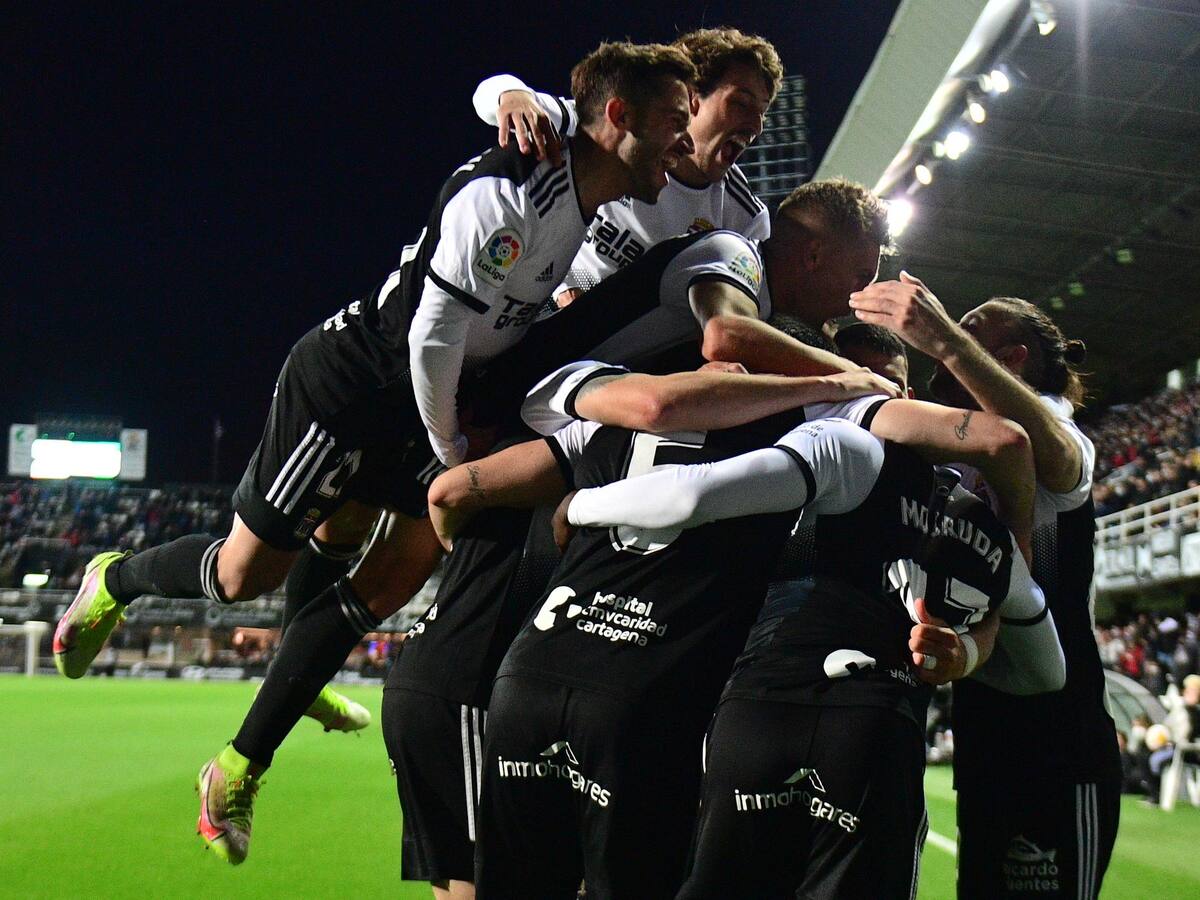 Exhibición ante el Eibar de un Efesé que vuelve a volar