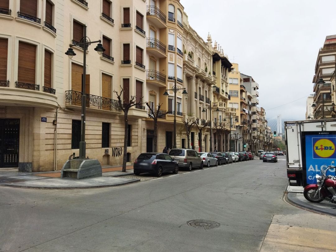 La avenida del País Valencià, entre el Parterre y el inicio del puente de Cervantes, será de doble dirección.