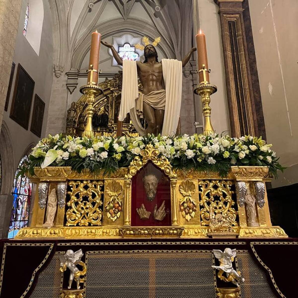 El Resucitado y María Santísima de la Victoria cierran la Semana Santa de la capital