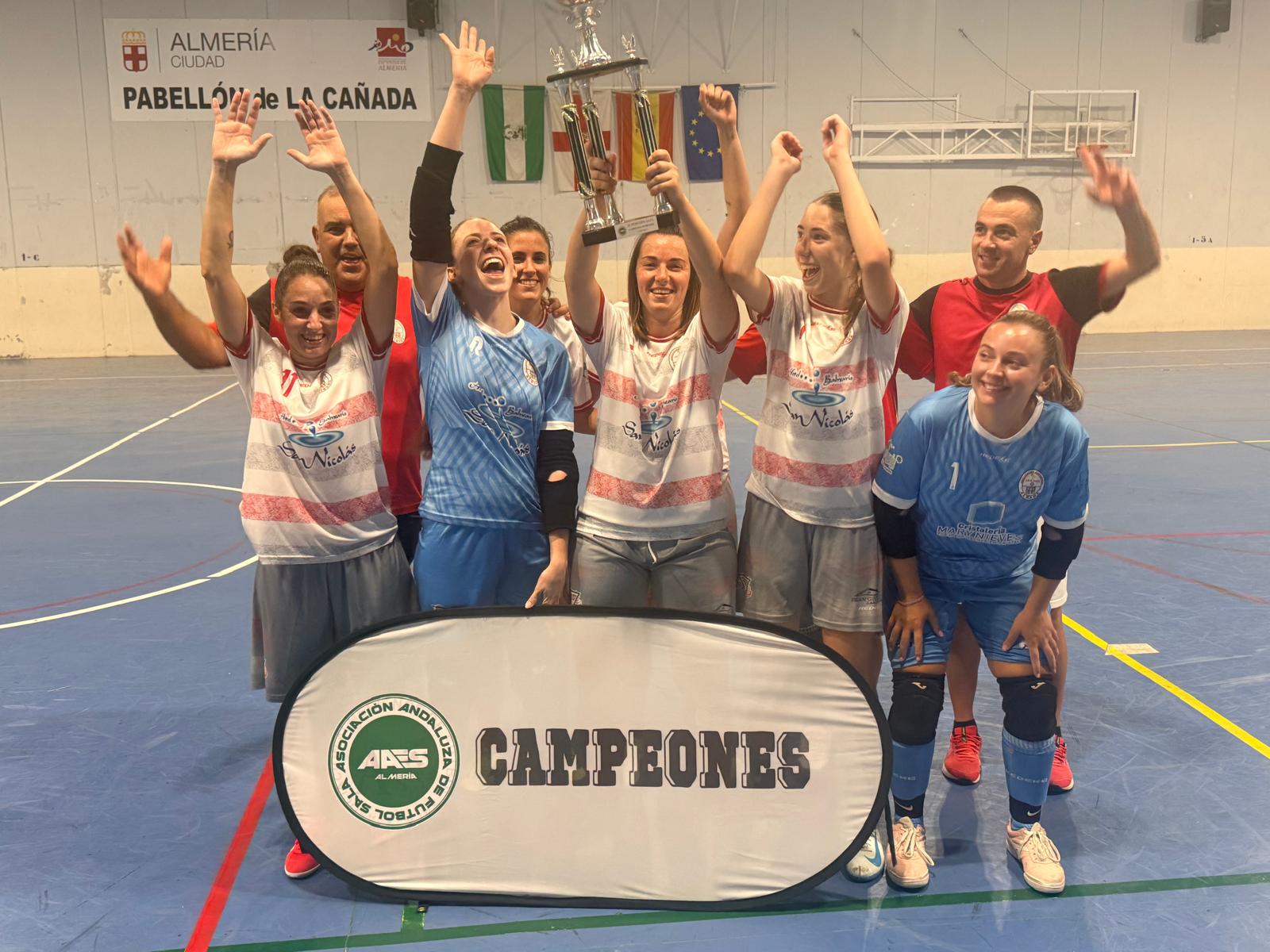 Las chicas del Alhama, campeonas.