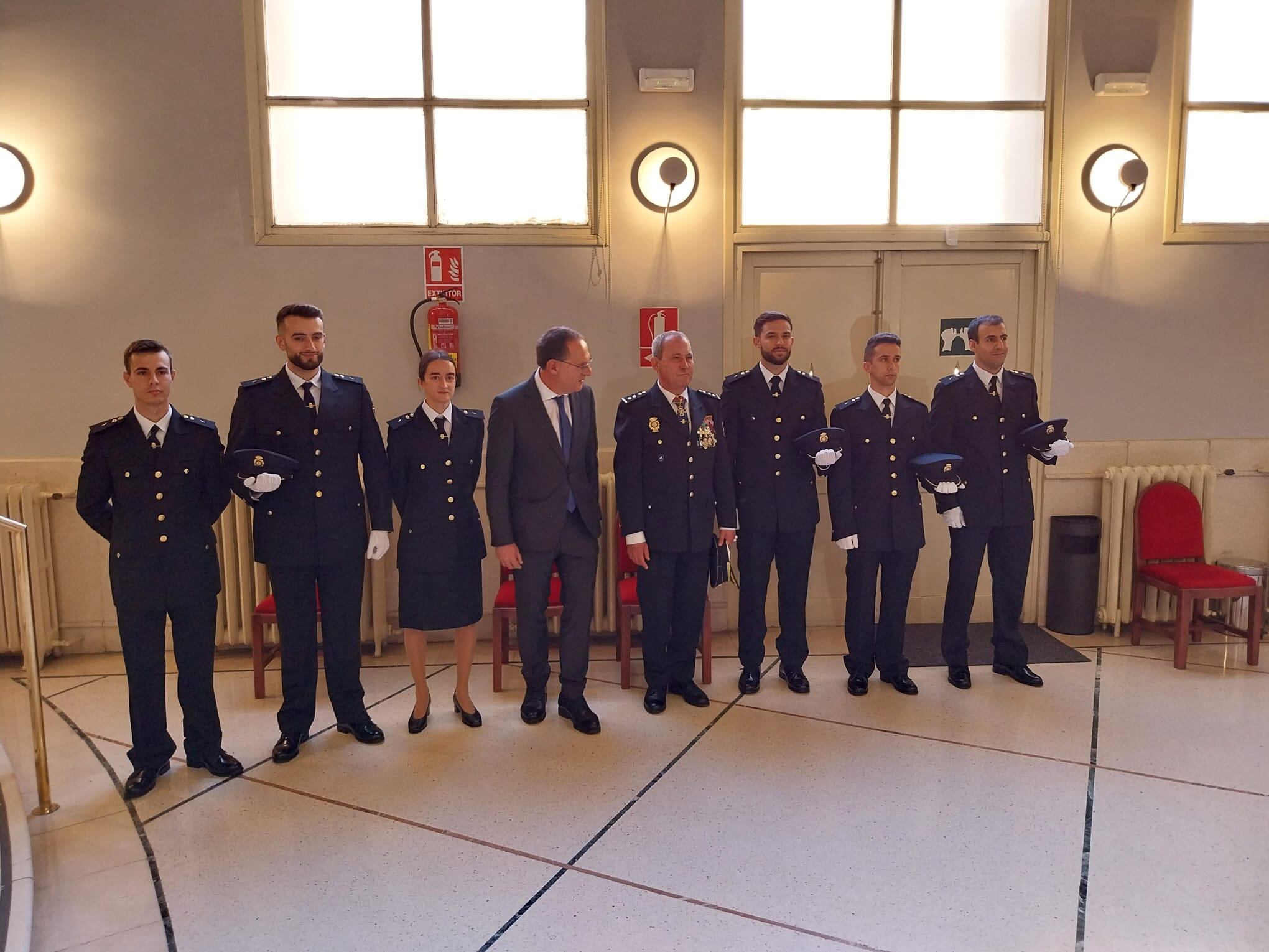 Acto de la celebración del patrón de la Policía Nacional en el Teatro Principal de Zamora