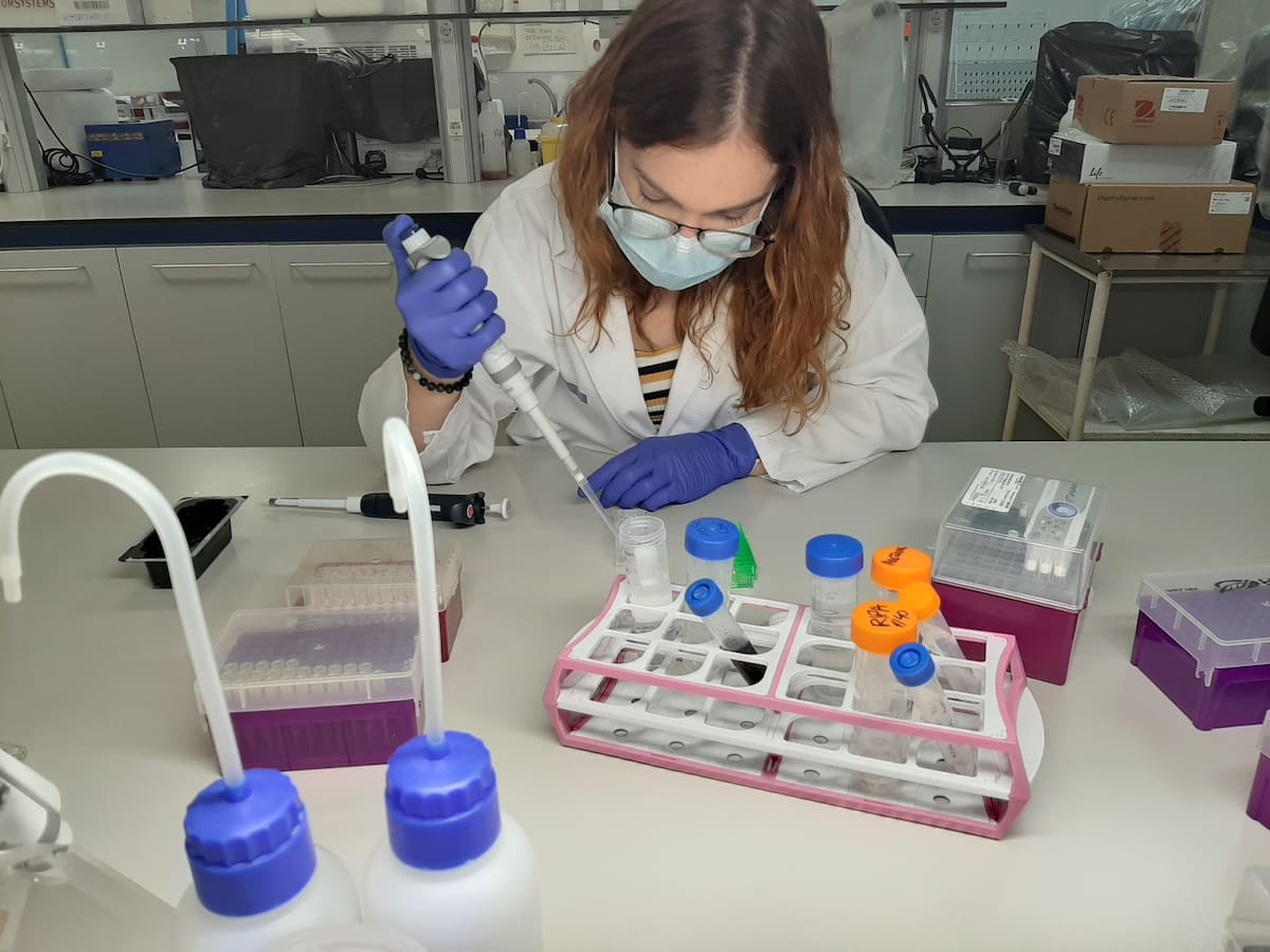 Galicia abre por primera vez la puerta a los ingenieros biomédicos en la sanidad pública