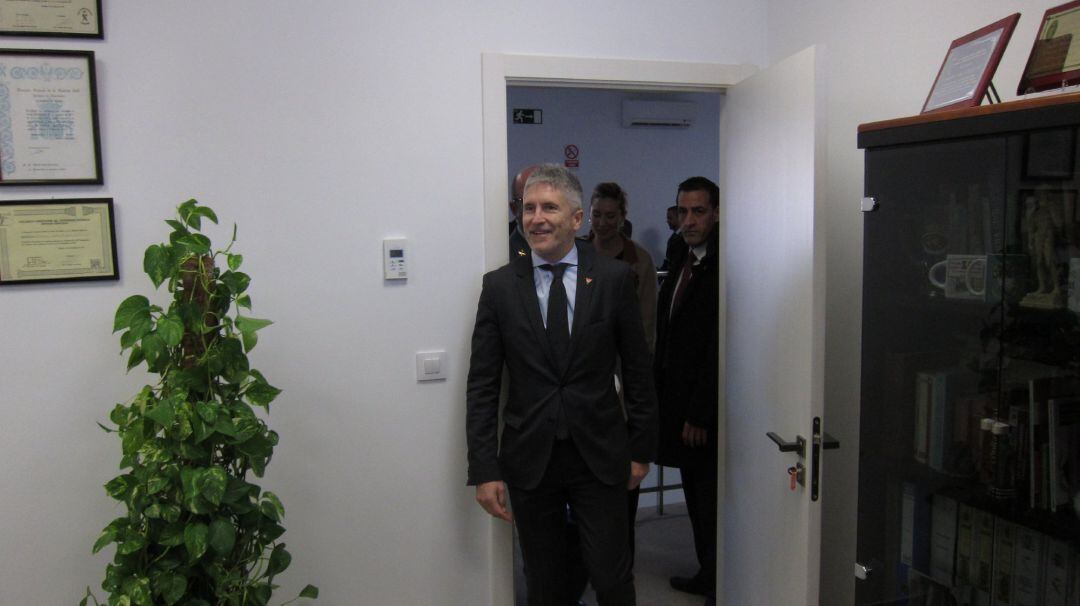 Fernando Grande-Marlaska, Ministro del Interior, durante una anterior visita al Campo de Gibraltar