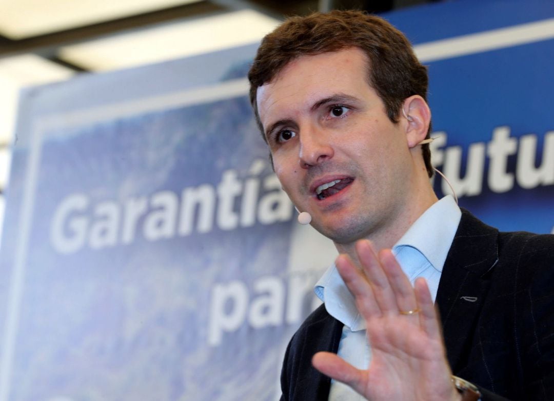 El presidente del PP, Pablo Casado, durante el acto de presentación en Las Palmas de Gran Canaria del líder del partido en Canarias, Asier Antona, como candidato a gobernar la comunidad autónoma en las elecciones de mayo de 2019