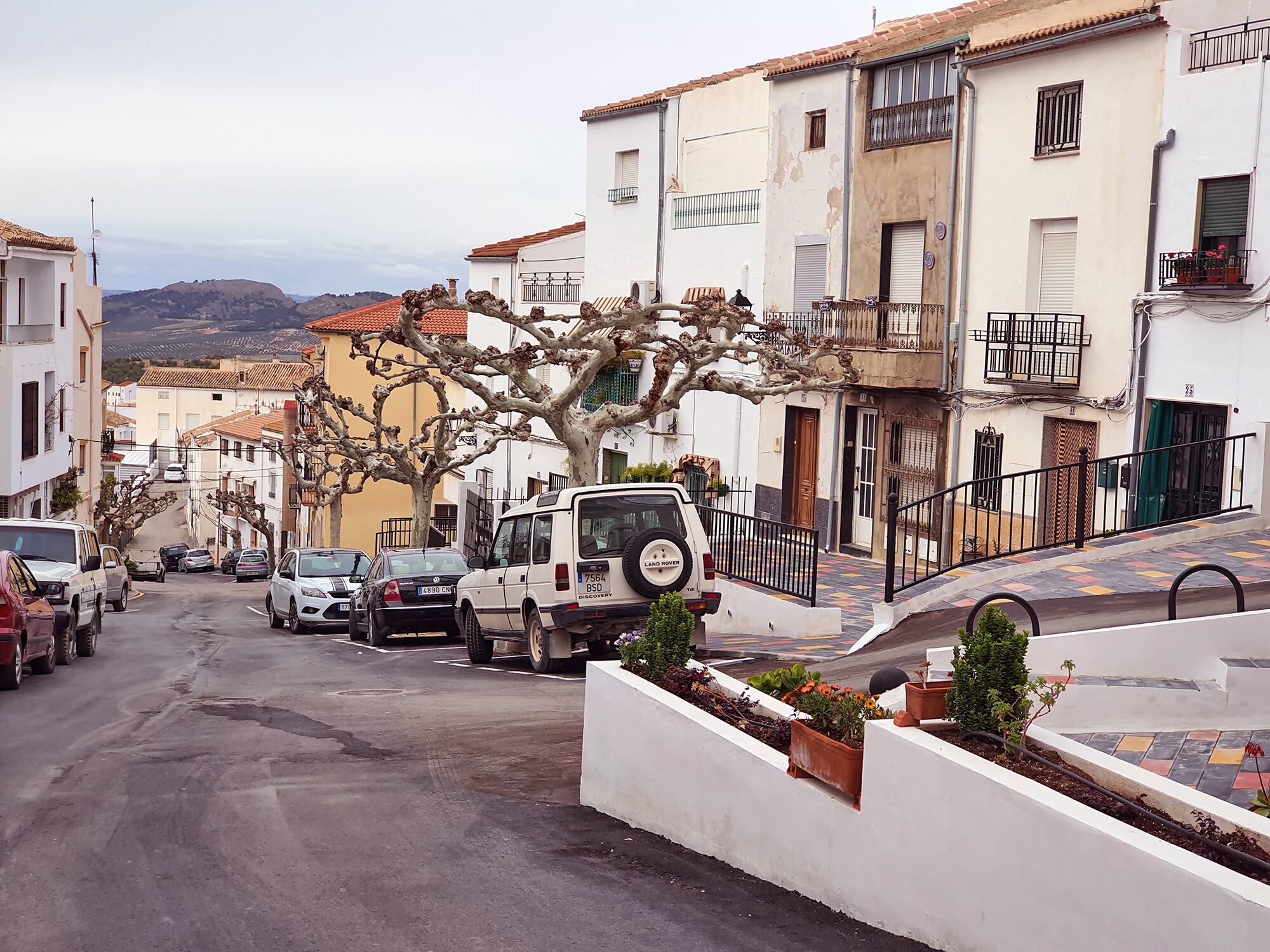 Aspecto que presenta La Rambla de Bedmar tras las obras de remodelación