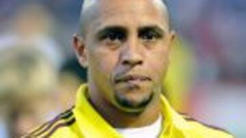 Roberto Carlos rompe a llorar en El Larguero recordando al Chapecoense