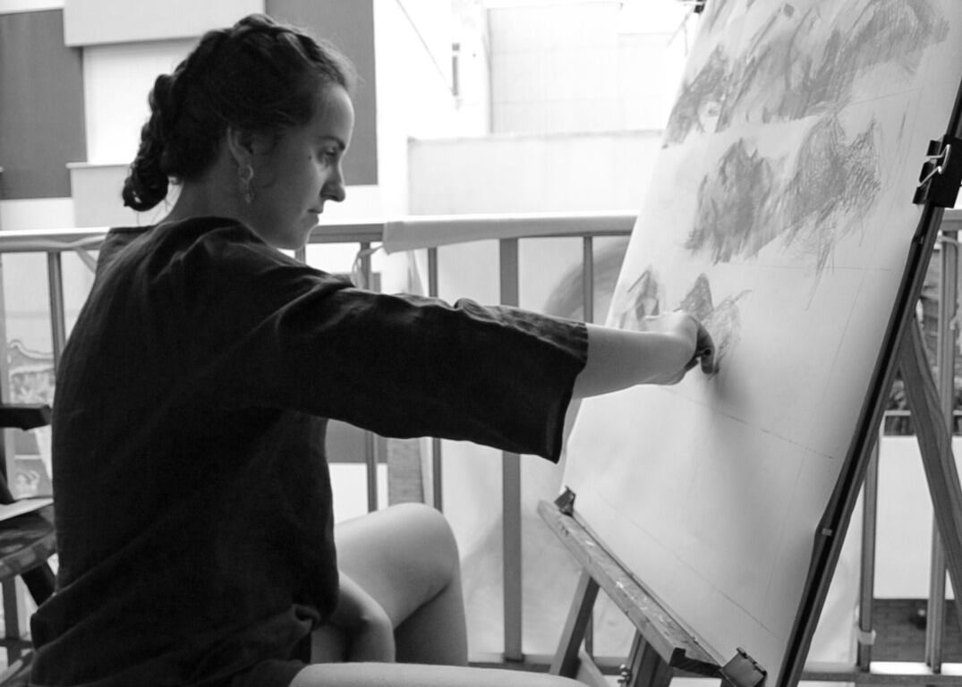 La artista Gemma Garcia, de 28 años, es graduada en Bellas Artes y tiene un máster en Producción Artística