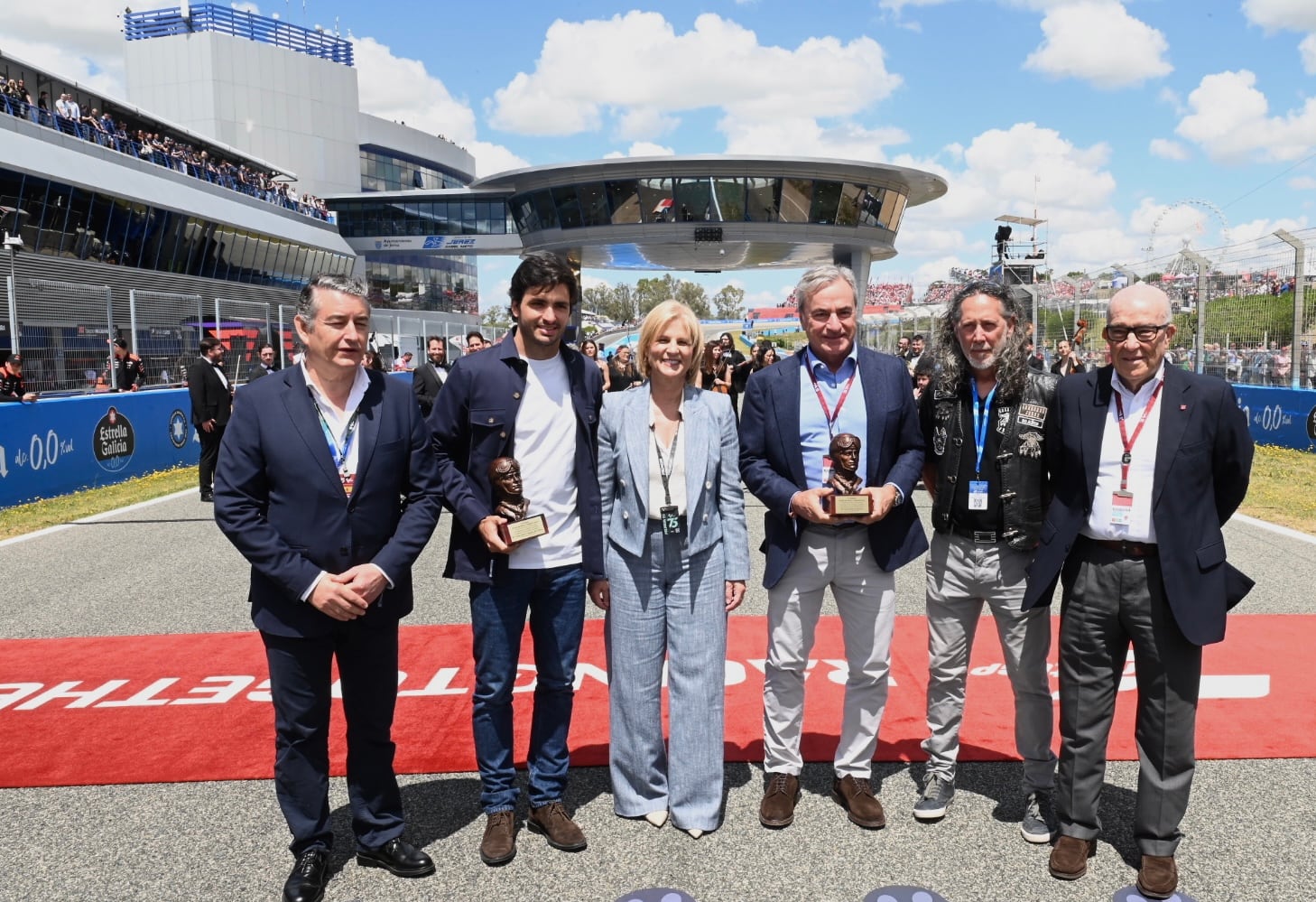 Entregados los Premios del Motor a la familia Sainz