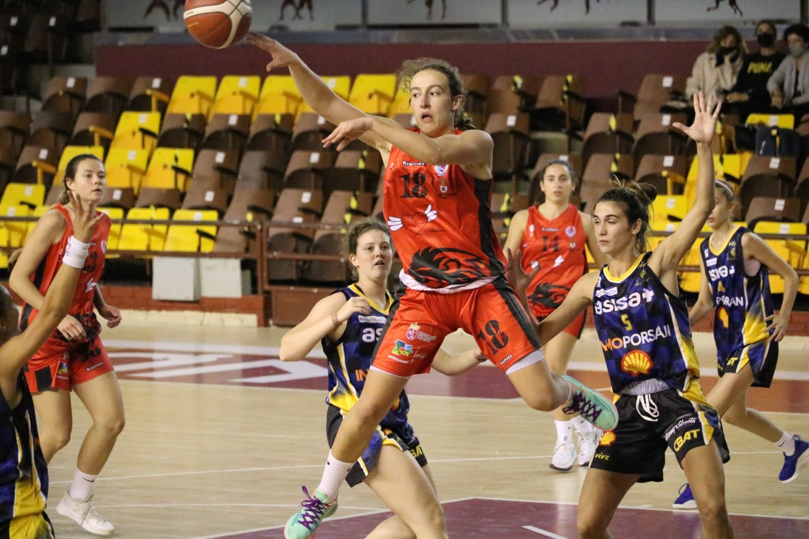 El B.F.L. se ganó la continuidad en la Liga Femenina 2