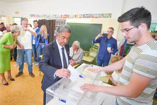 Miguel Ángel Revilla, candidato del PRC a la presidencia de Cantabria