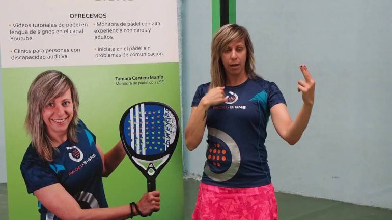 Tamara Cantero, en uno de los viídeos de explicación de Padel Signs