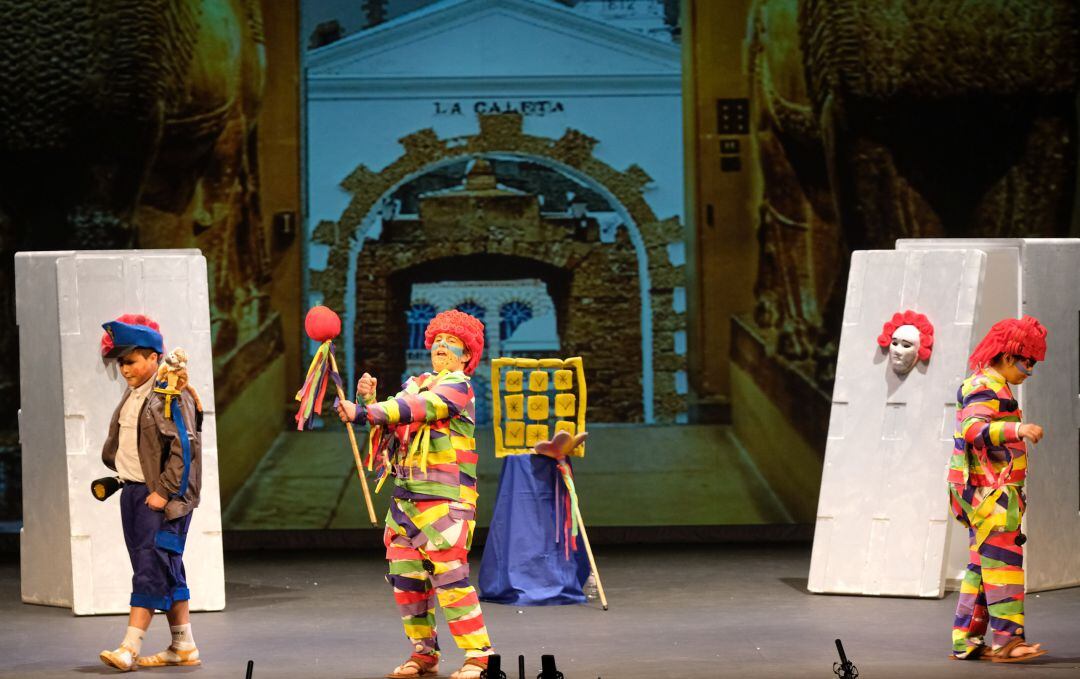 Pedro, Hugo y Laura, componentes del cuarteto 'Cuando tú te acuestas, yo me levanto'