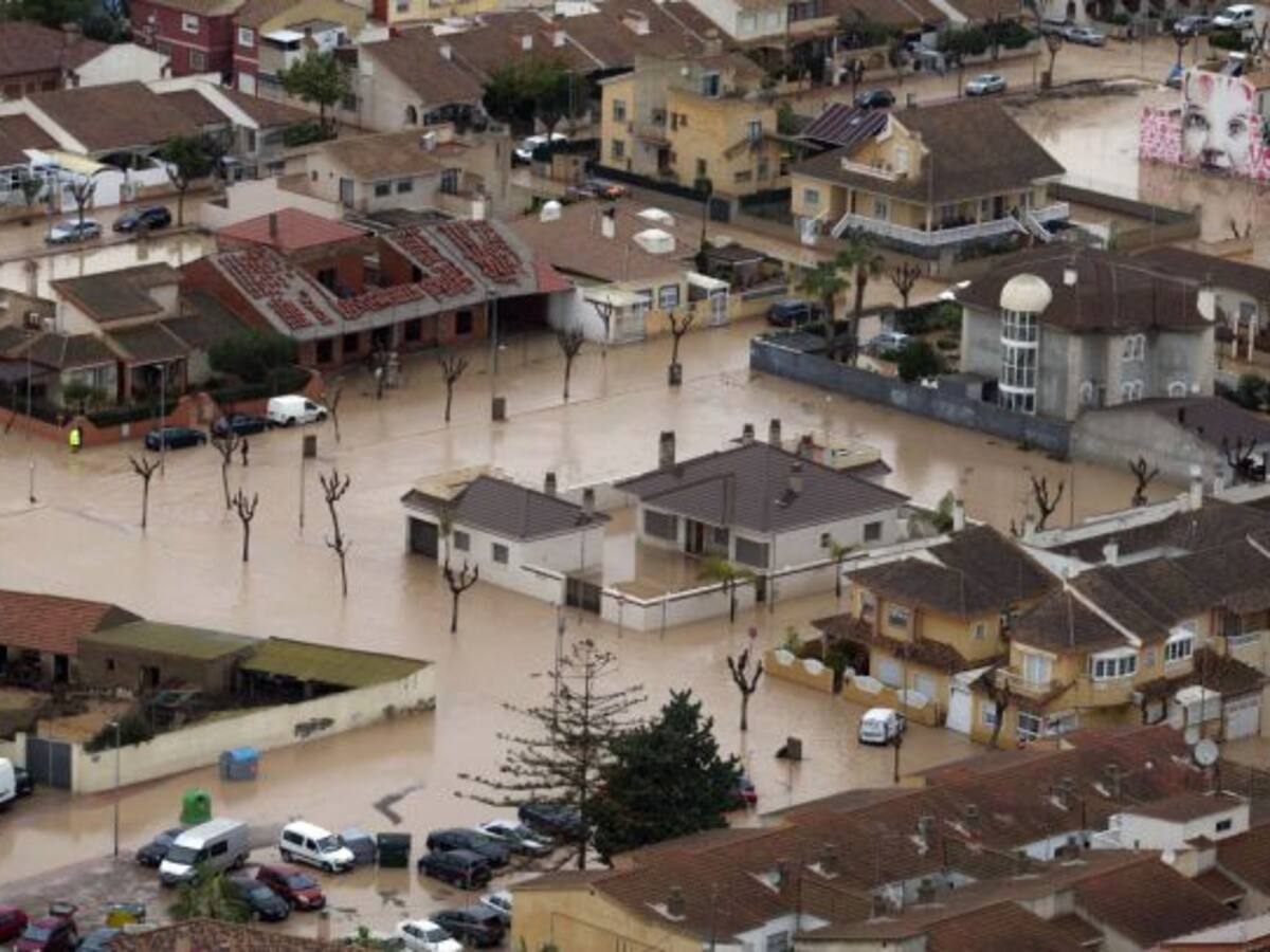 Un gran derbi para ayudar a Los Alcázares