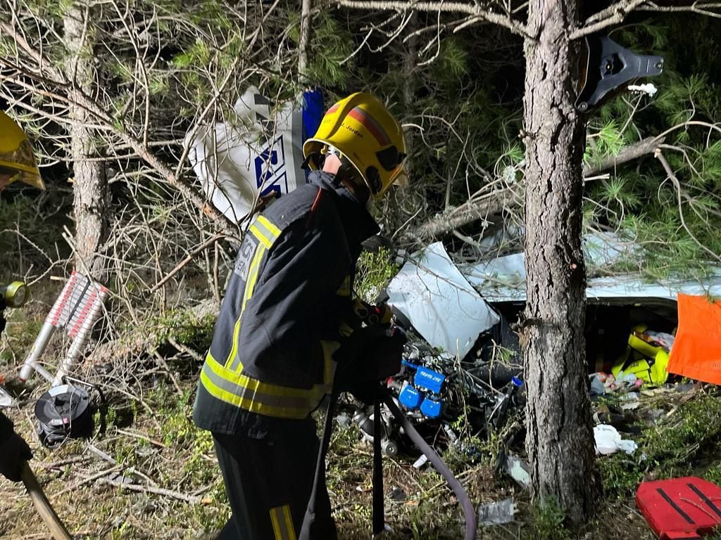 Imagen de la avioneta siniestrada en la pedanía de El Tobar, en la localidad conquense de Beteta