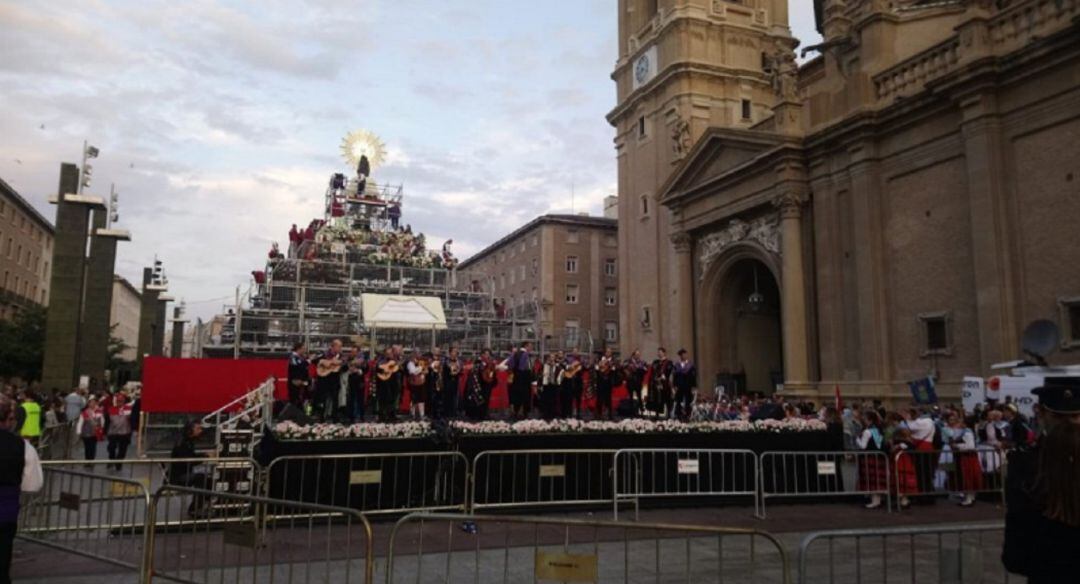 Ofrenda de Flores en las Fiestas del Pilar 2019 