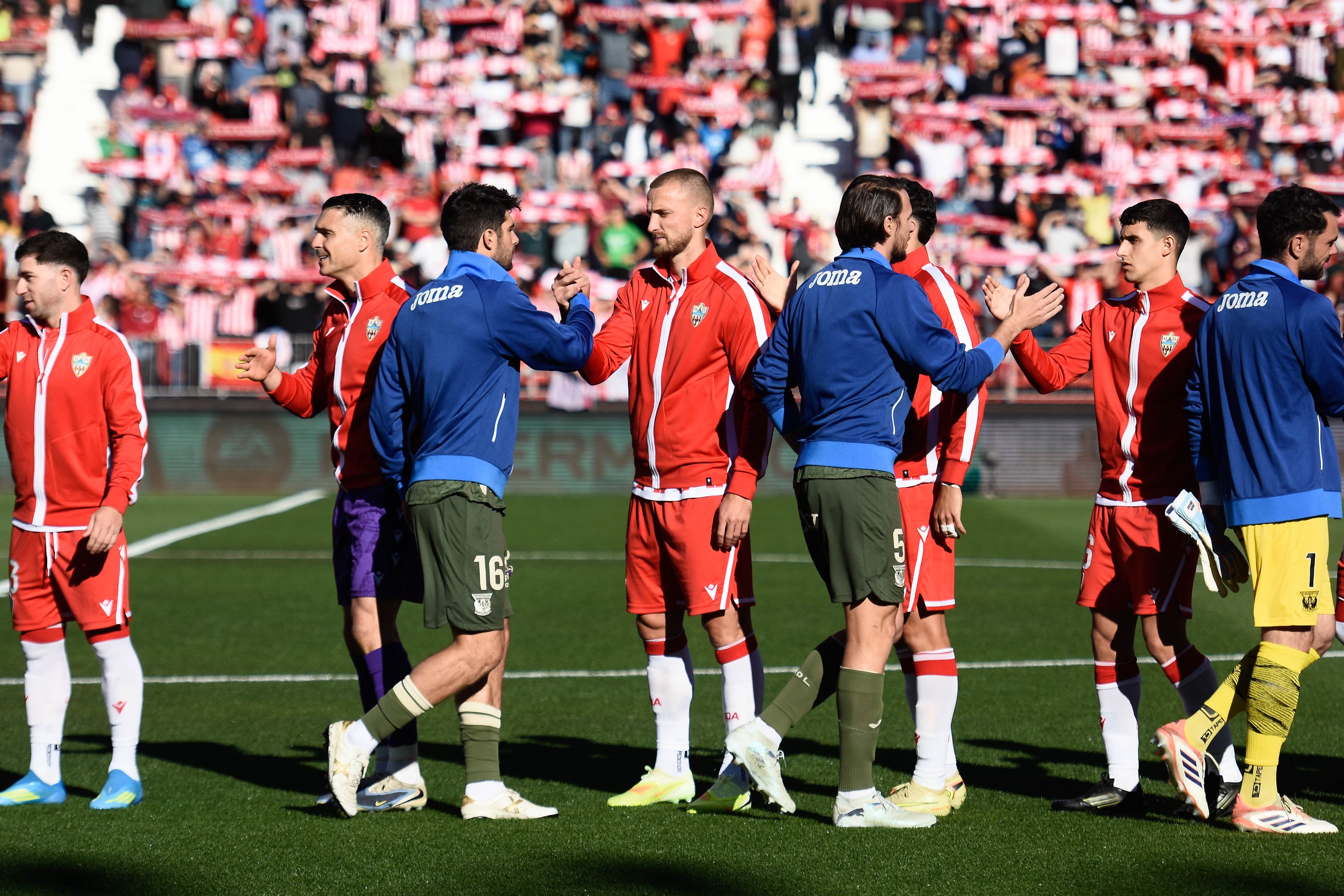 Equipo y afición, más unidos que nunca para conseguir el objetivo.