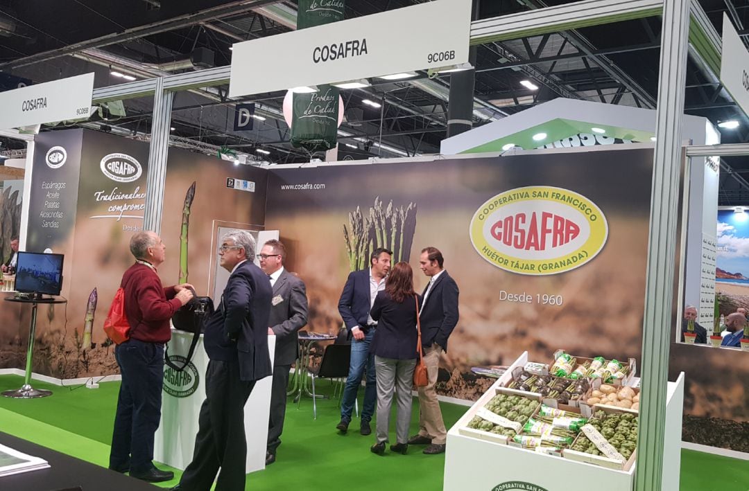 Expositor de la cooperativa Cosafra en Fruit Attraction&#039;19 en la Feria de Madrid