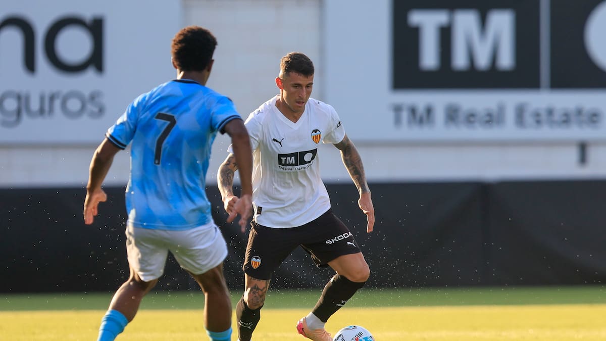 El Valencia cae en su debut veraniego ante el Castellón (1-2)
