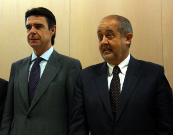 El ministre d&#039;Indústria, José Manuel Soria, amb el conseller d&#039;Empresa i Ocupació, Felip Puig.