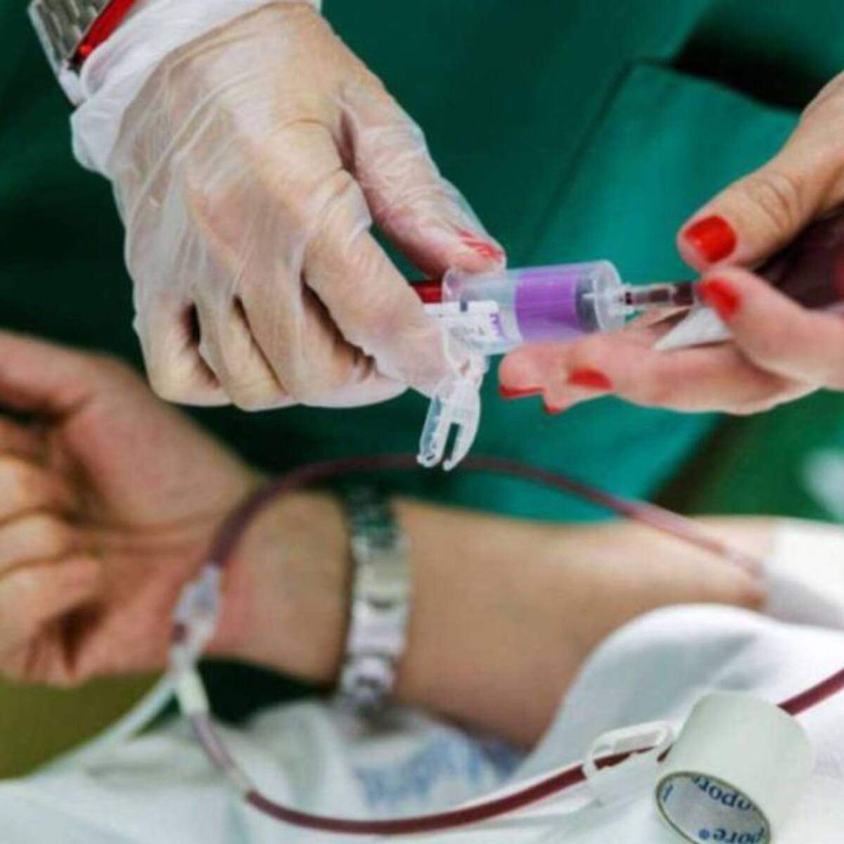 14 personas curadas de Covid-19 donan plasma sanguíneo en Castellón