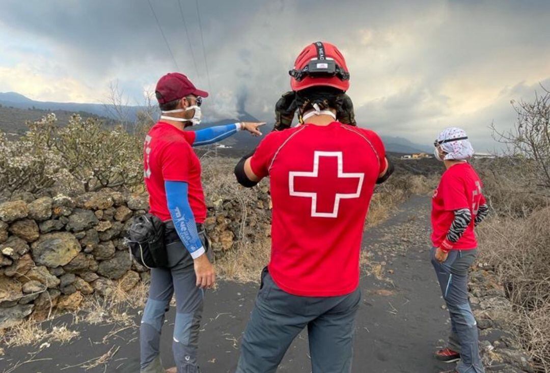 En equipo de 150 voluntarios de toda España ha participado en La Palma en el apoyo psicosocial de Cruz Roja.