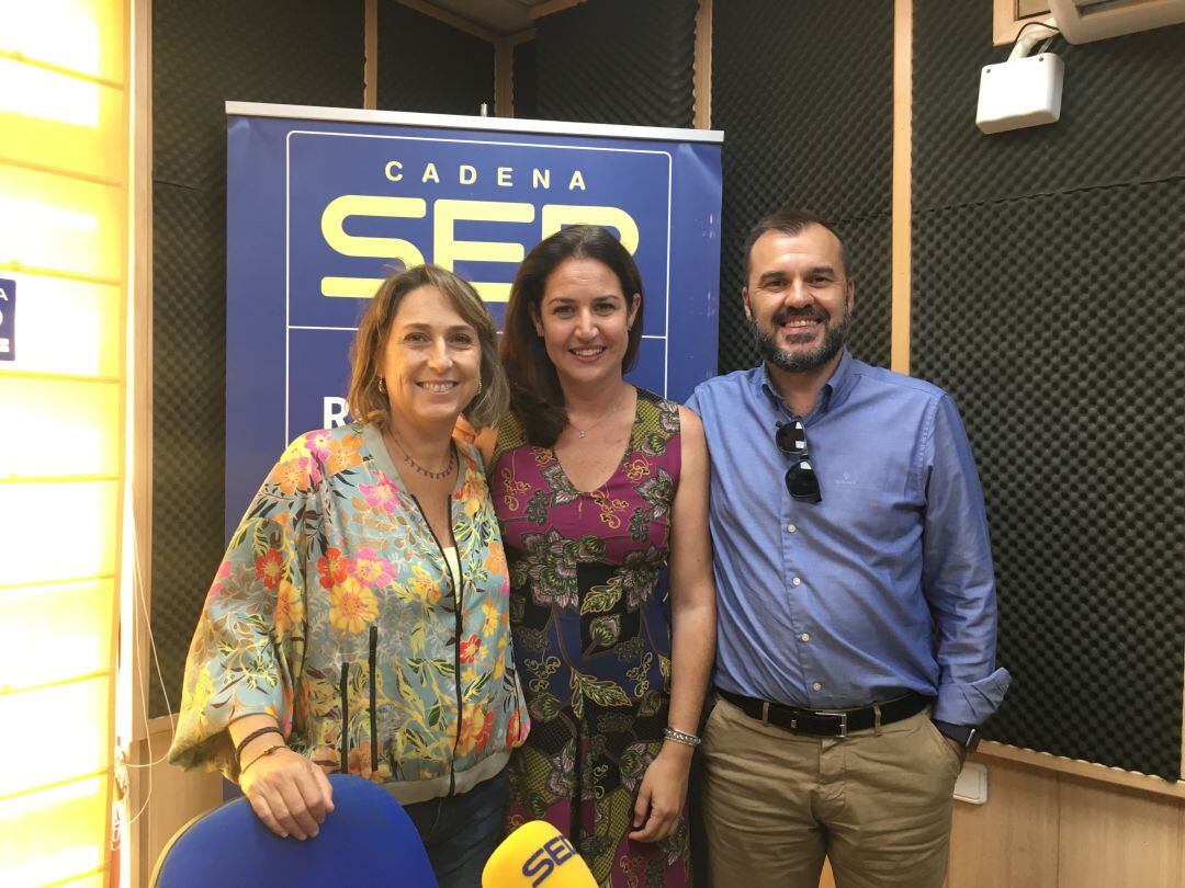 Nuria Grimaldi, Paula Conesa, Eduardo Orozco (AA.SS)